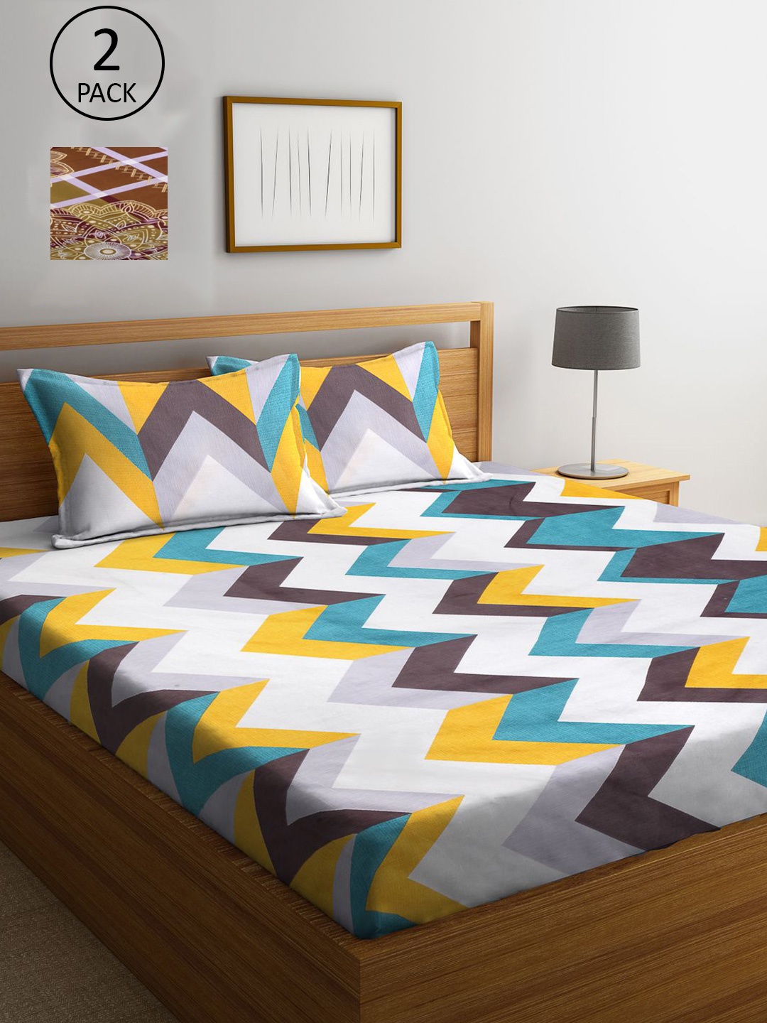 

KLOTTHE Yellow & Brown Geometric 210 TC 2 King Bedsheet with 4 Pillow Covers