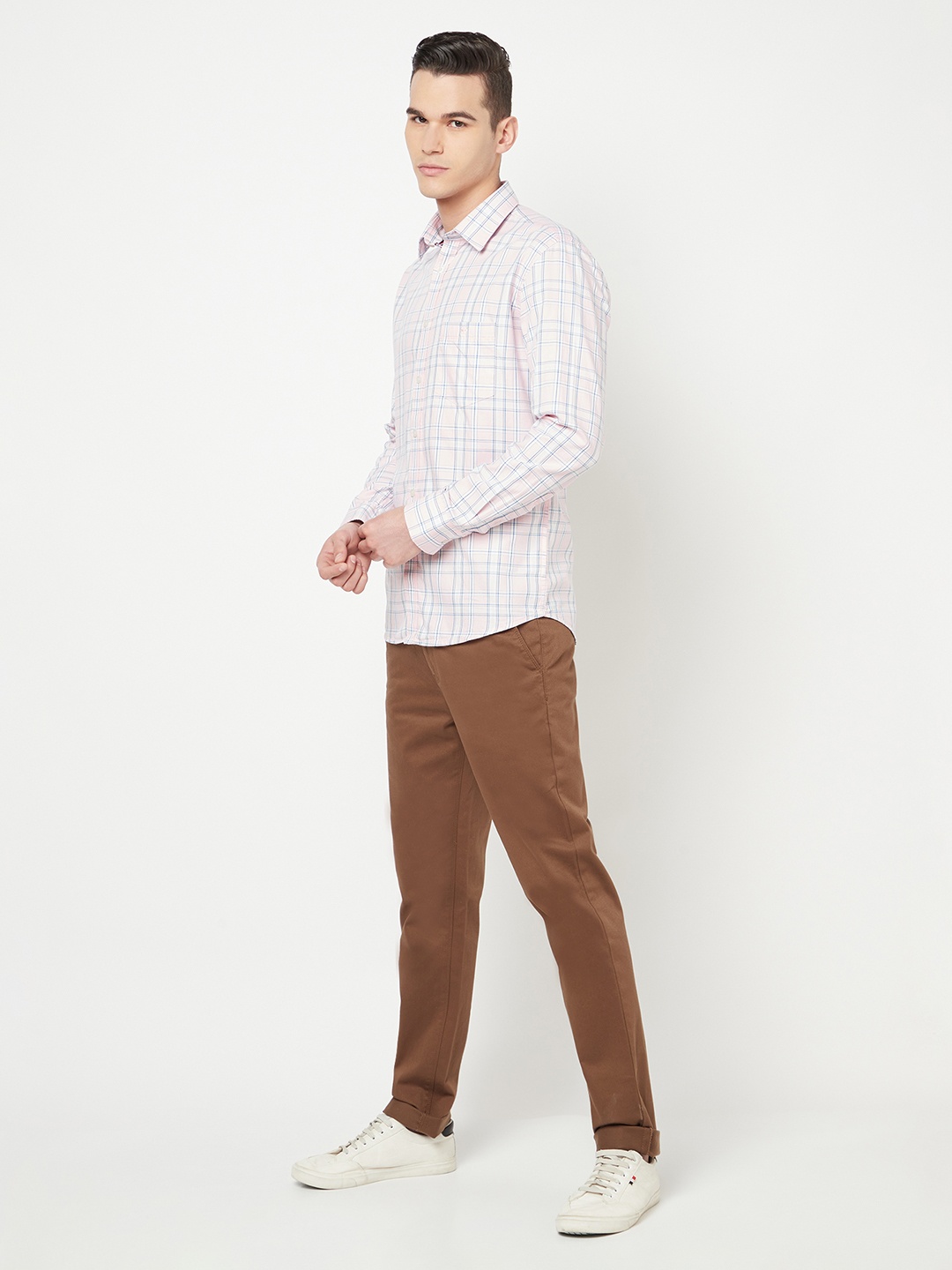 

Crimsoune Club Men Pink Slim Fit Tartan Checked Casual Shirt