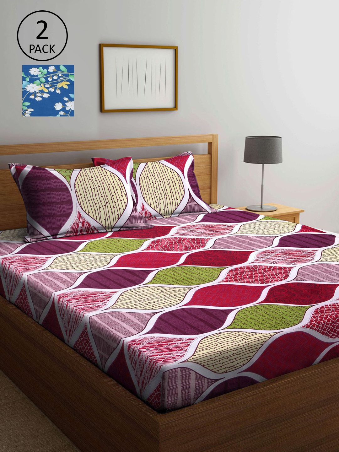 

KLOTTHE Pink & Blue Geometric 210 TC 2 King Bedsheet with 4 Pillow Covers