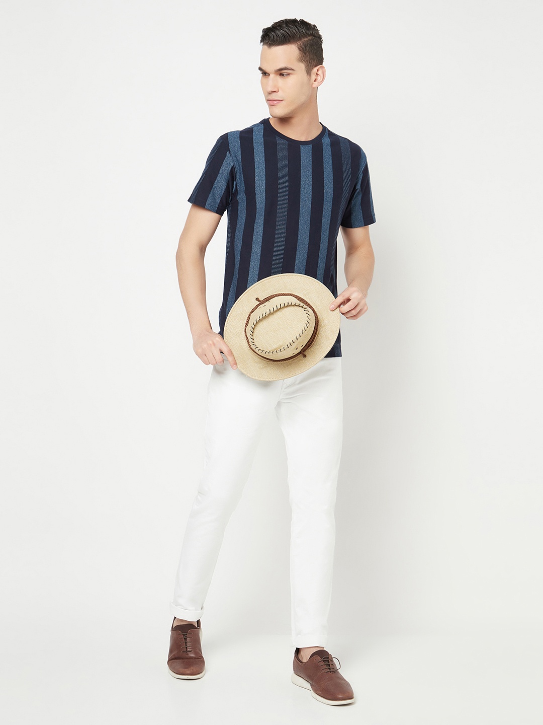 

Crimsoune Club Men Navy Blue Striped Slim Fit T-shirt