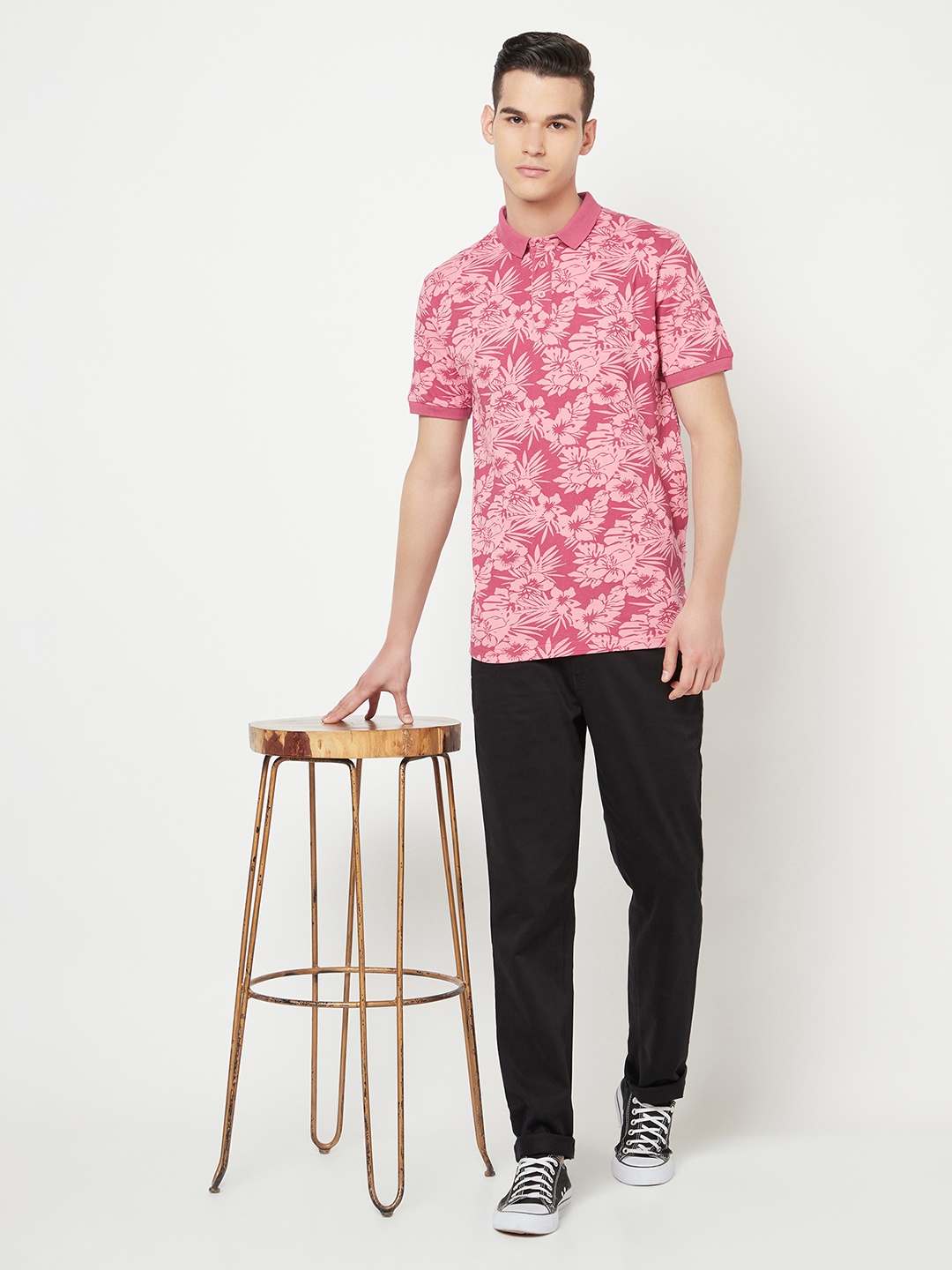 

Crimsoune Club Men Pink Floral Printed Polo Collar Slim Fit Pure Cotton T-shirt
