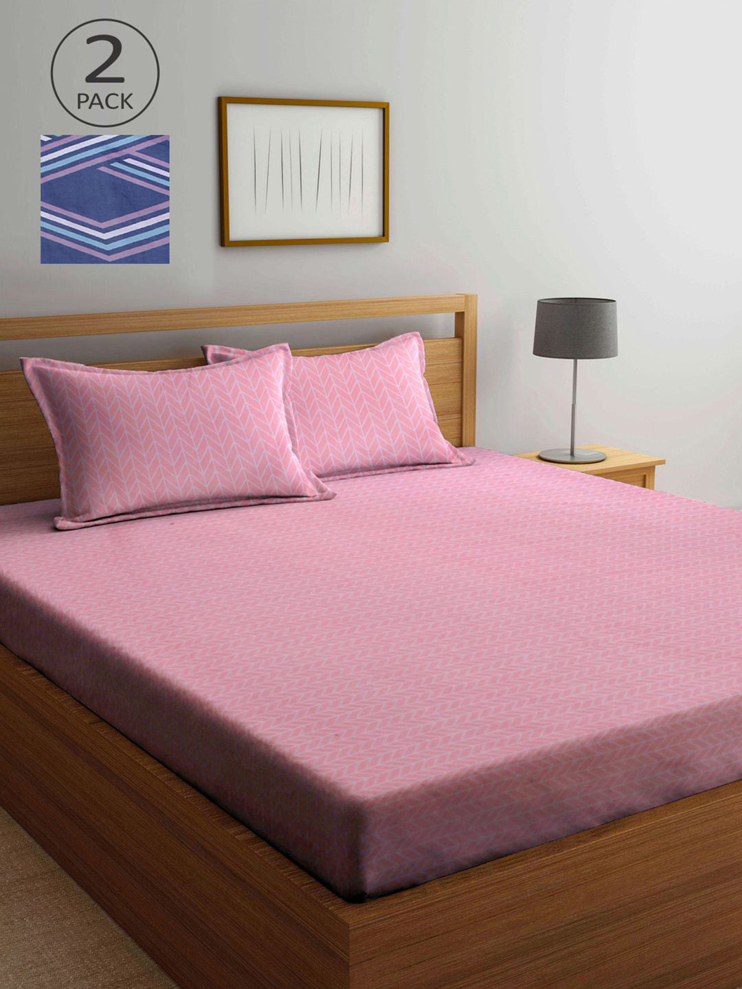 

KLOTTHE Pink & Blue Geometric 210 TC 2 King Bedsheet with 4 Pillow Covers