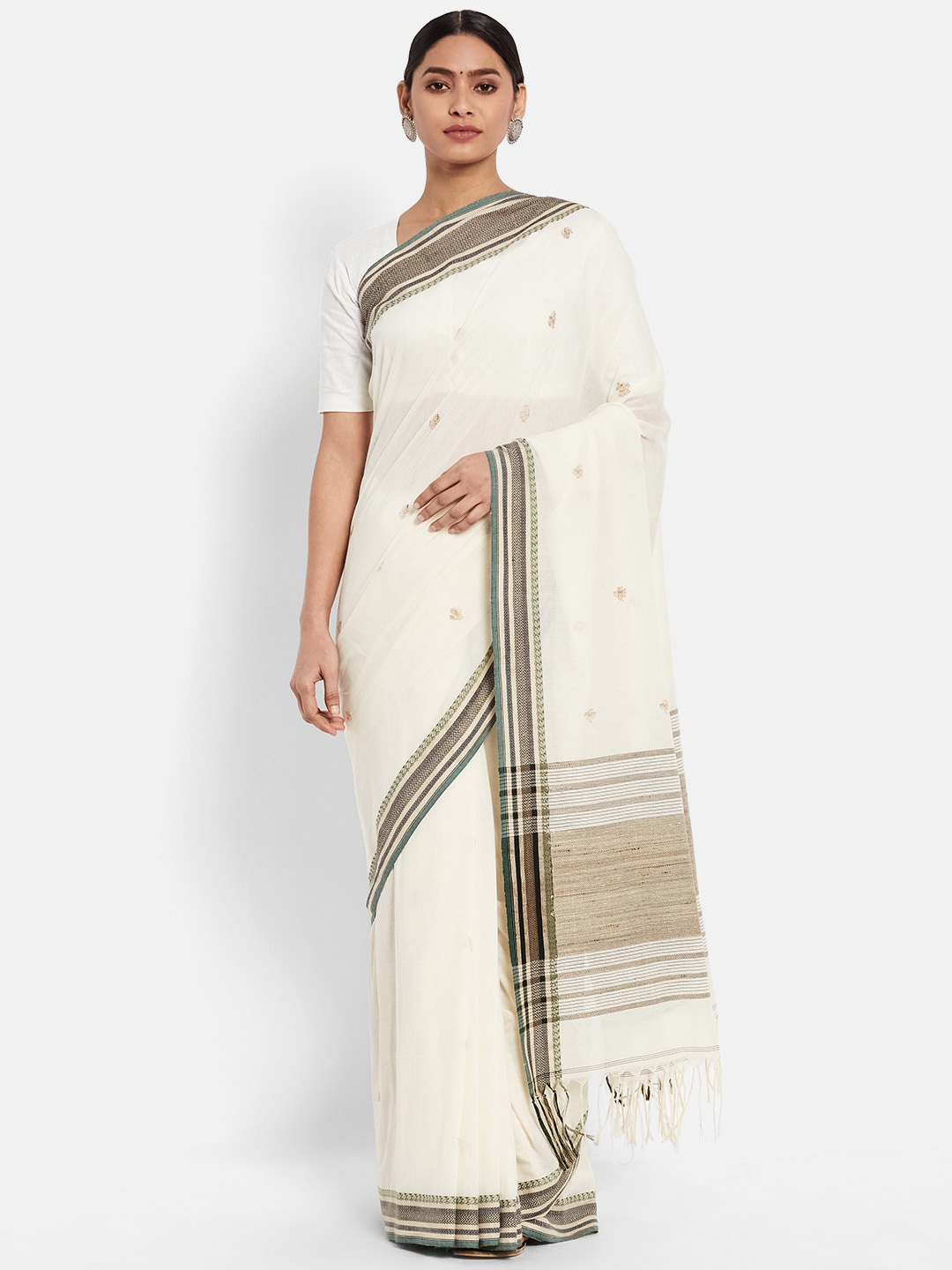 

Fabindia Off White & Green Ethnic Motifs Pure Cotton Jamdani Saree