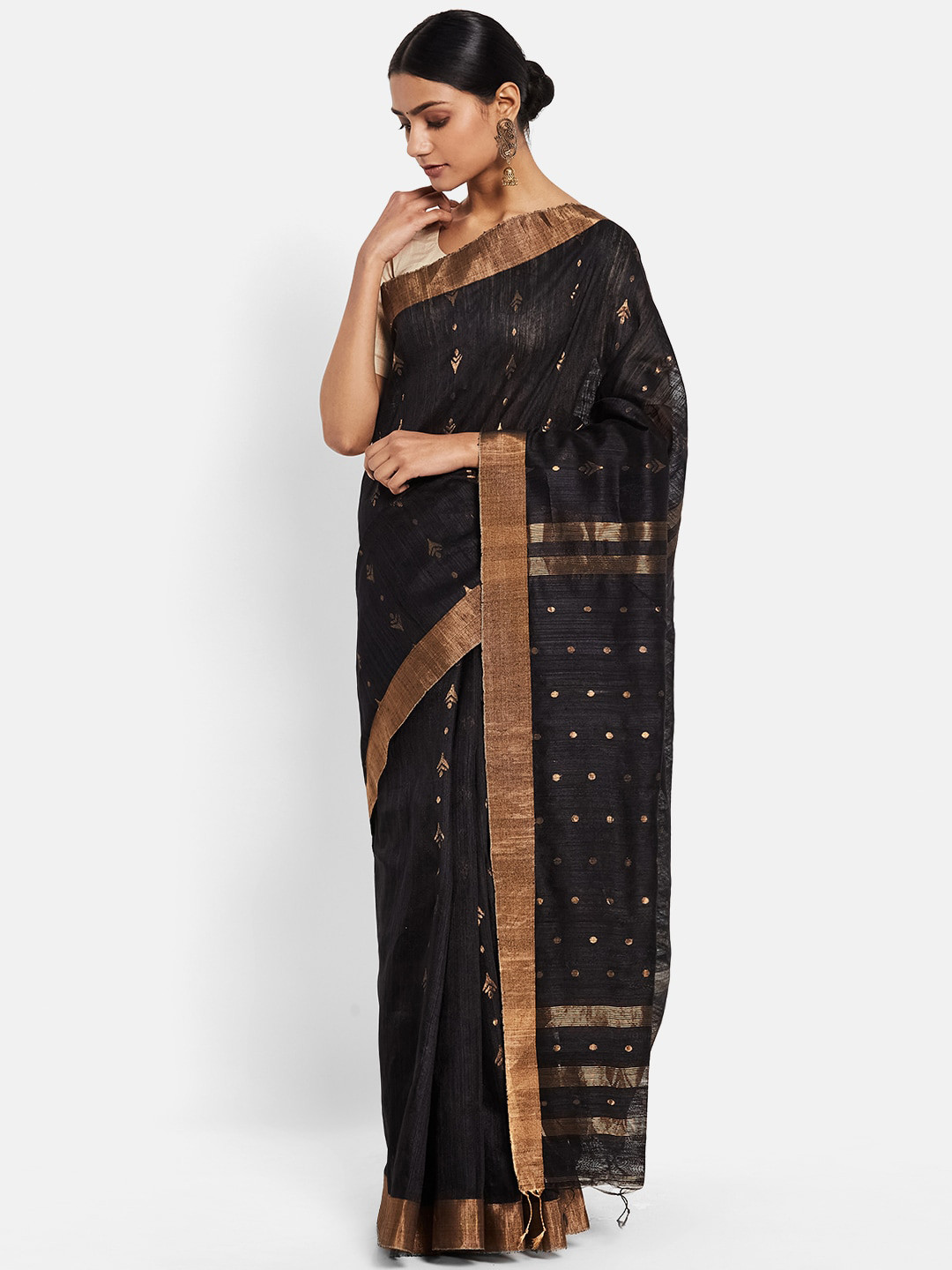 

Fabindia Black & Golden Floral Zari Pure Silk Jamdani Saree