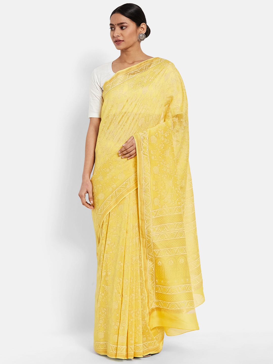 

Fabindia Yellow & Off White Floral Block Print Saree