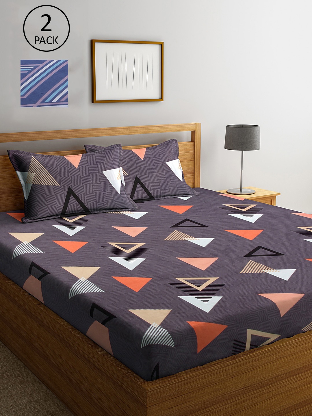 

KLOTTHE Grey & White Geometric 210 TC 2 King Bedsheet with 4 Pillow Covers