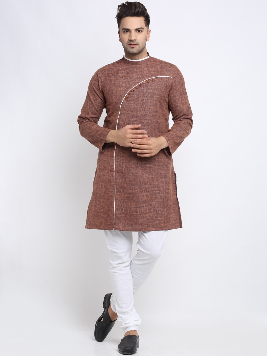 

NEUDIS Men Brown Pure Cotton Angrakha Kurta with Pyjamas
