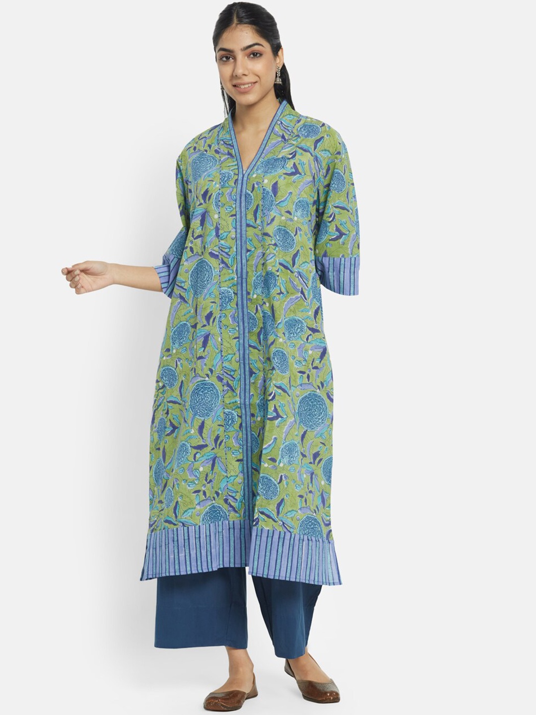 

Fabindia Women Green Cotton Floral Printed Regular Fit A-Line Kurta