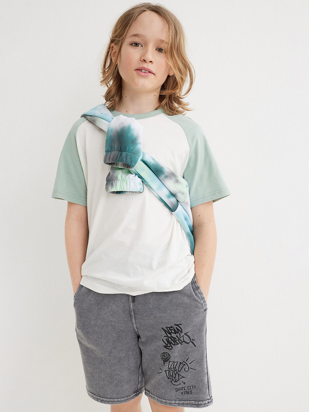 

H&M Boys Grey Washed Sweatshorts