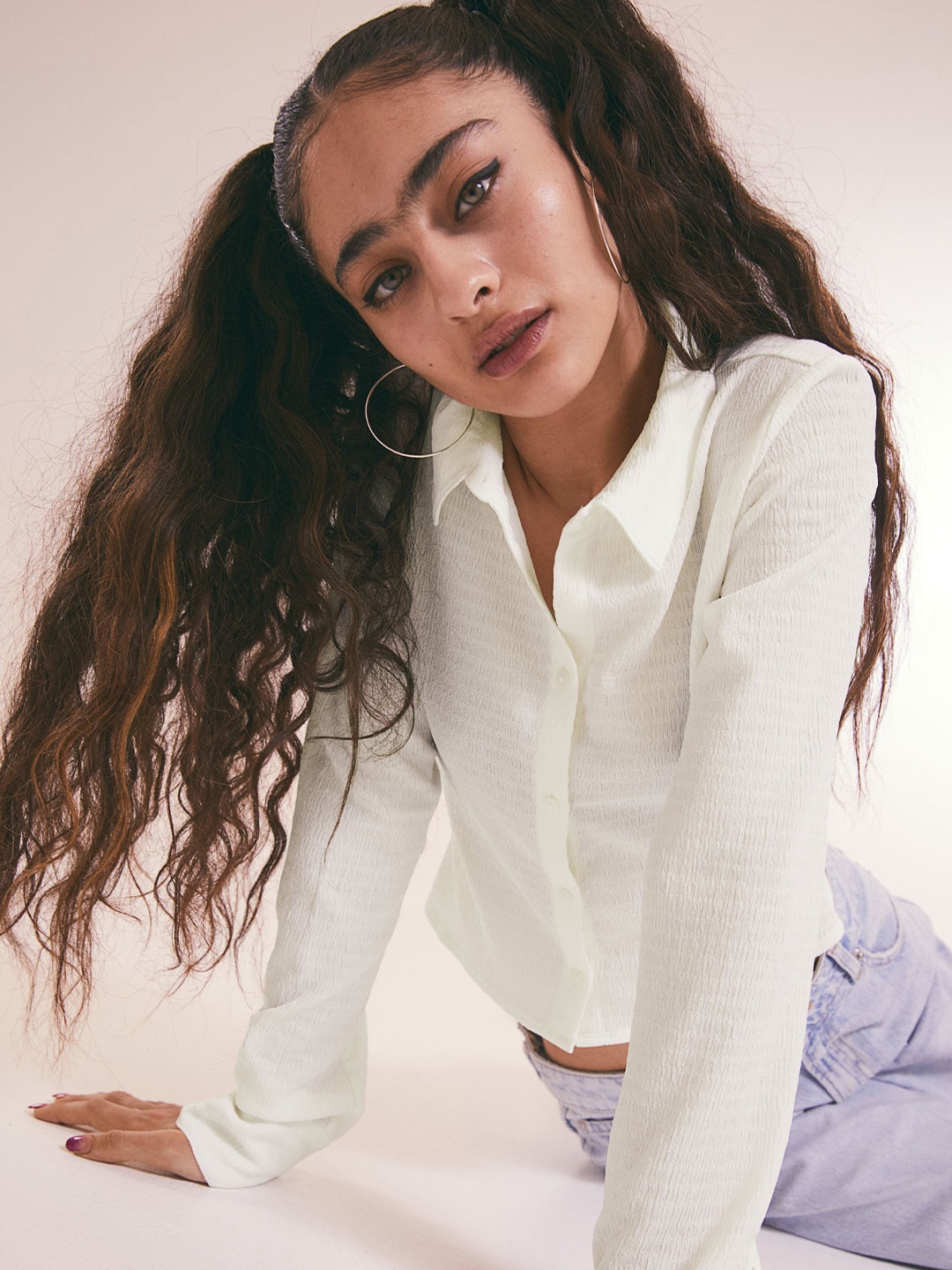 

H&M White Crinkled shirt