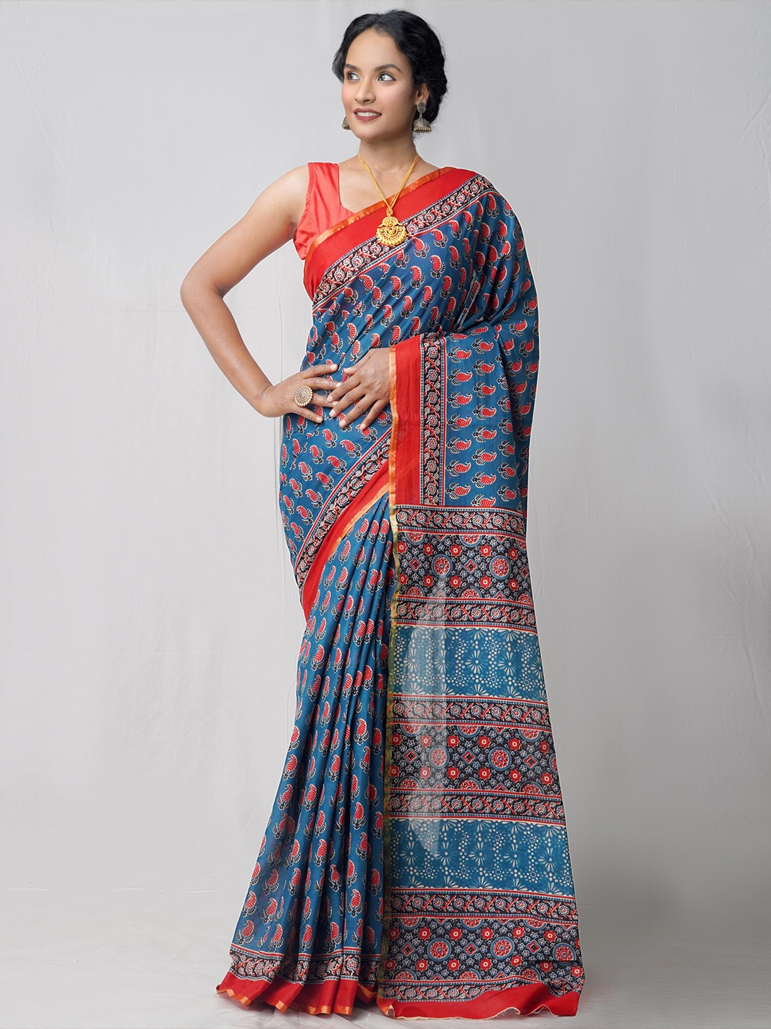 

Unnati Silks Blue & Red Ethnic Motifs Pure Cotton Bhagalpuri Saree