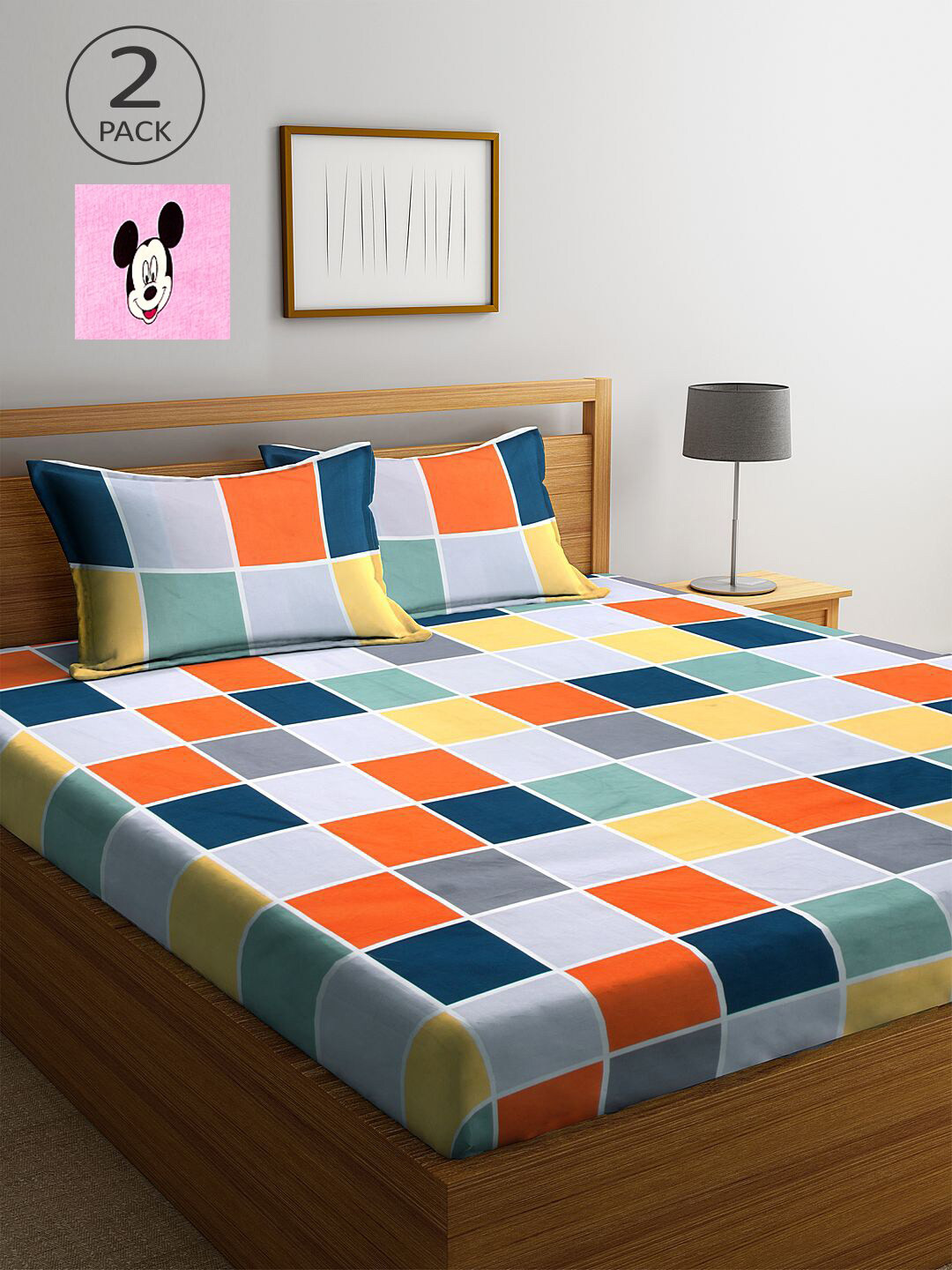 

KLOTTHE Pink & Grey Geometric 210 TC 2 King Bedsheet with 4 Pillow Covers
