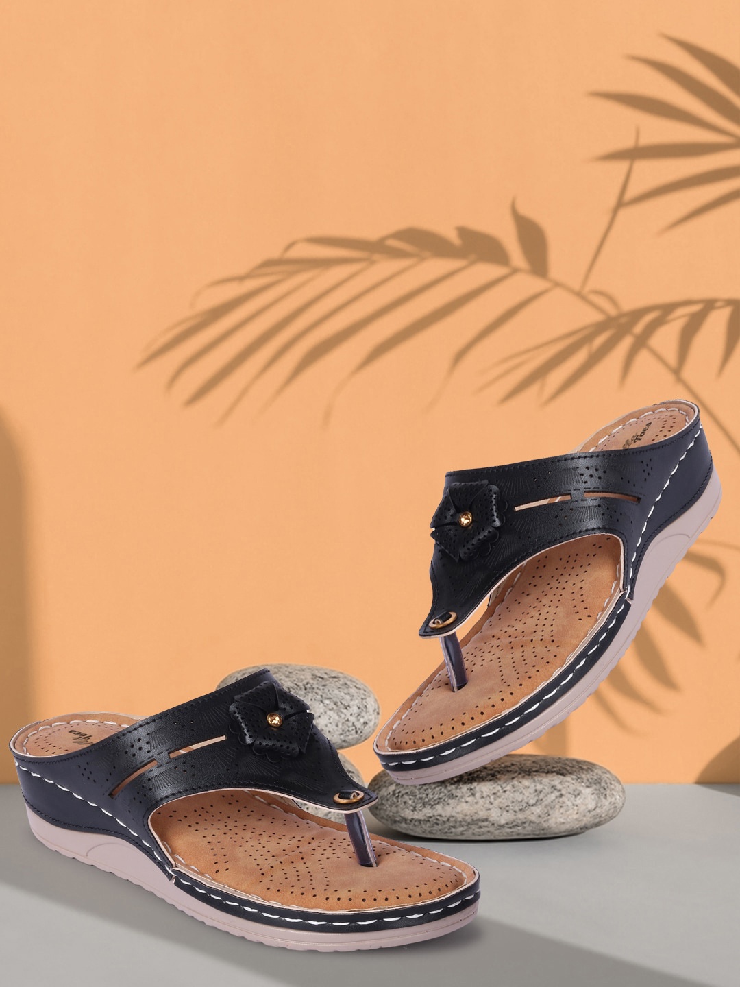 

Bella Toes Women Black T-Strap Flats