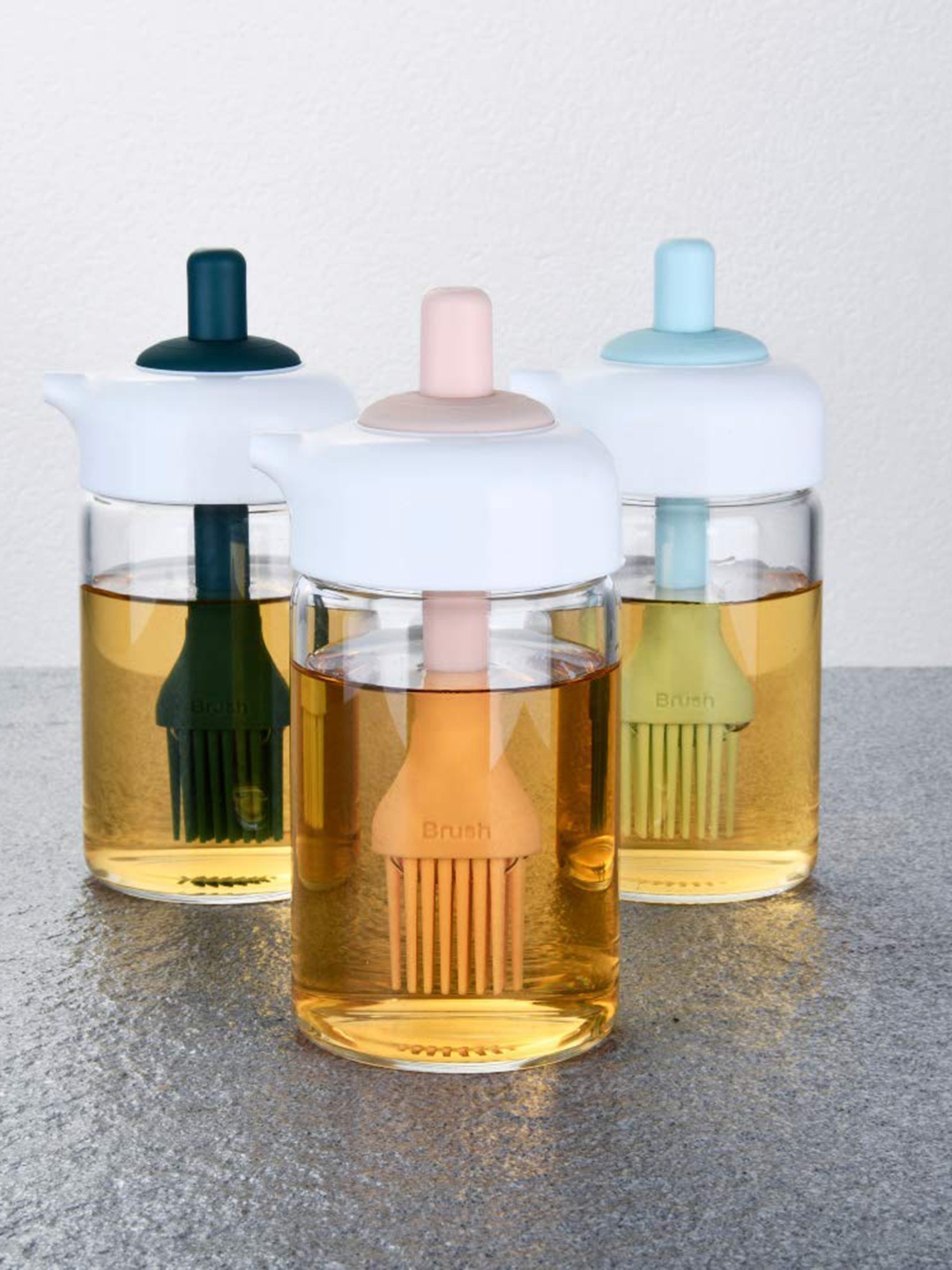 

Femora Set Of 2 Transparent Solid Borosilicate Glass Brush & Oil Jar