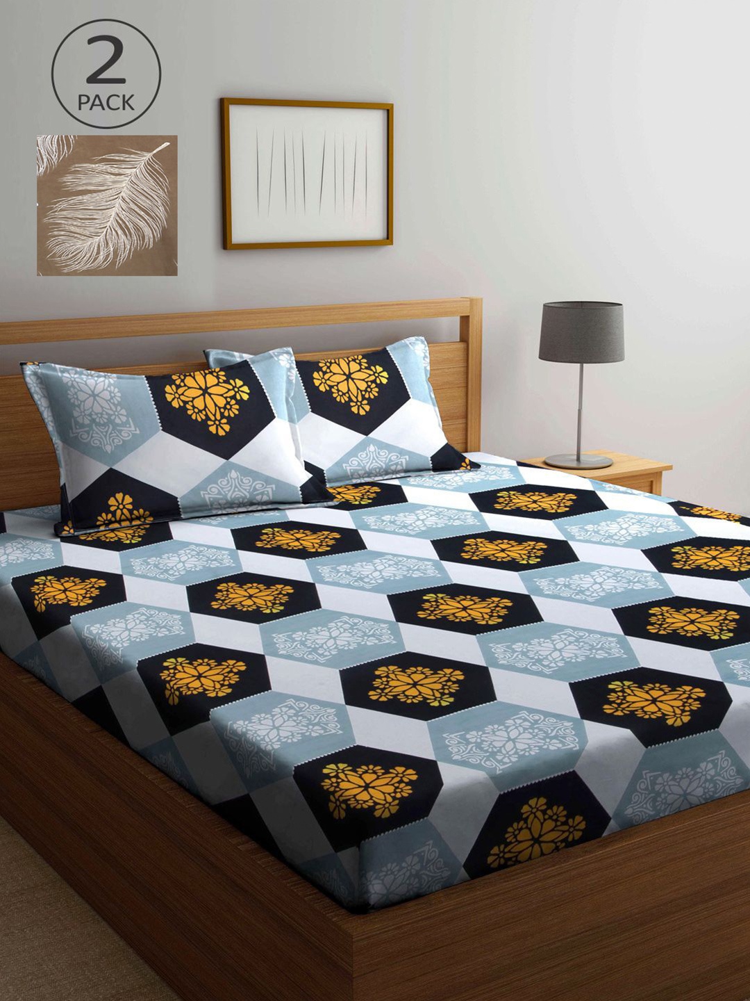 

KLOTTHE Tan & Blue Geometric 210 TC 2 King Bedsheet with 4 Pillow Covers