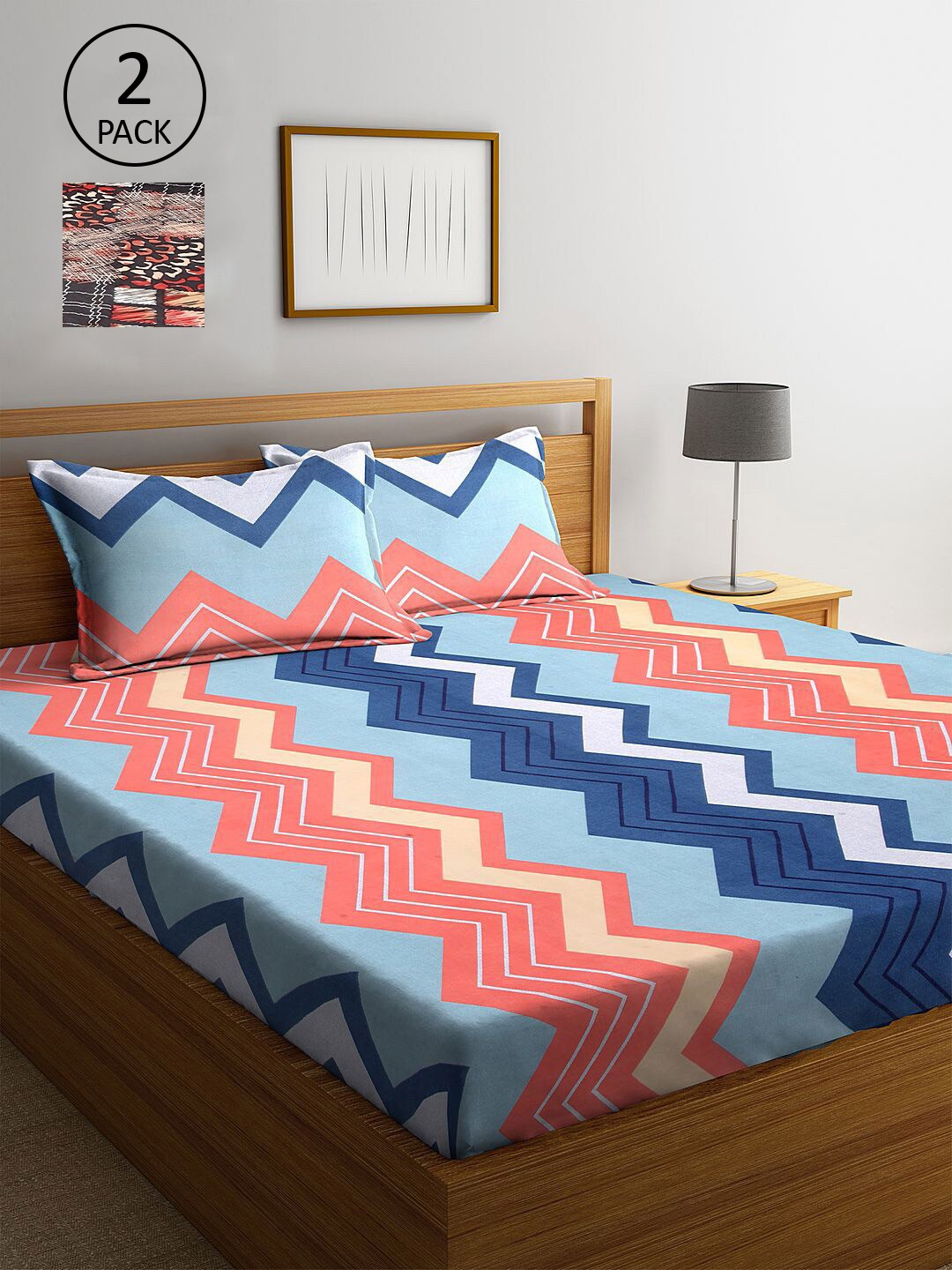 

KLOTTHE Black & Blue Geometric 210 TC 2 King Bedsheet with 4 Pillow Covers