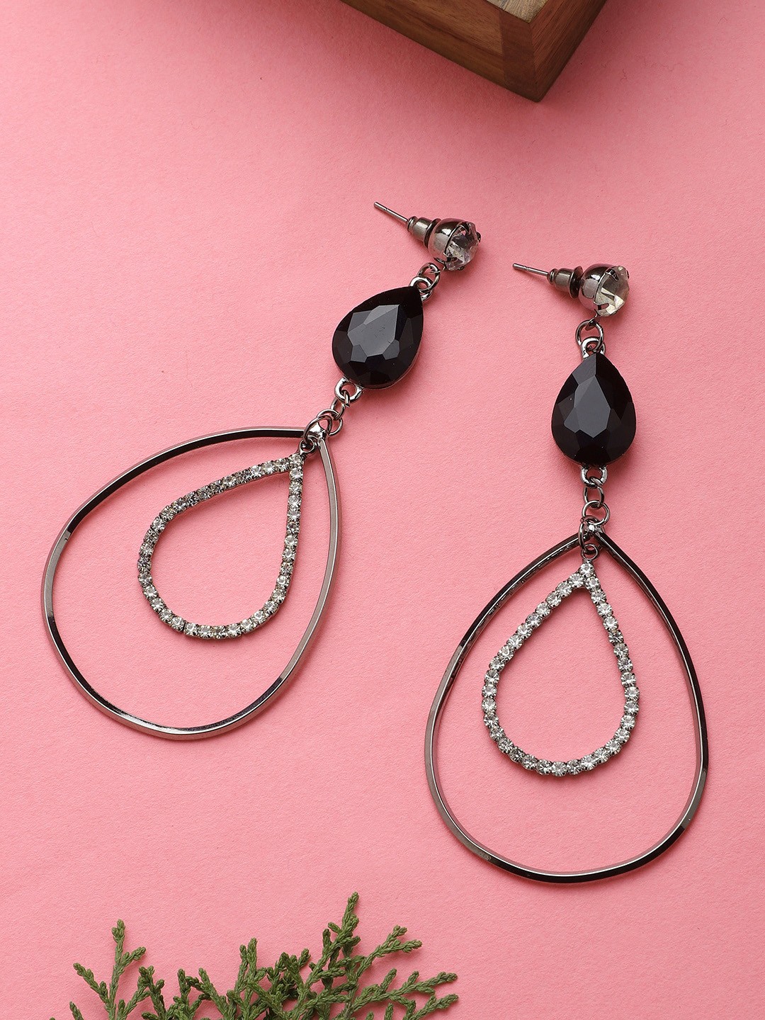 

Mali Fionna Women Black Drop Earrings
