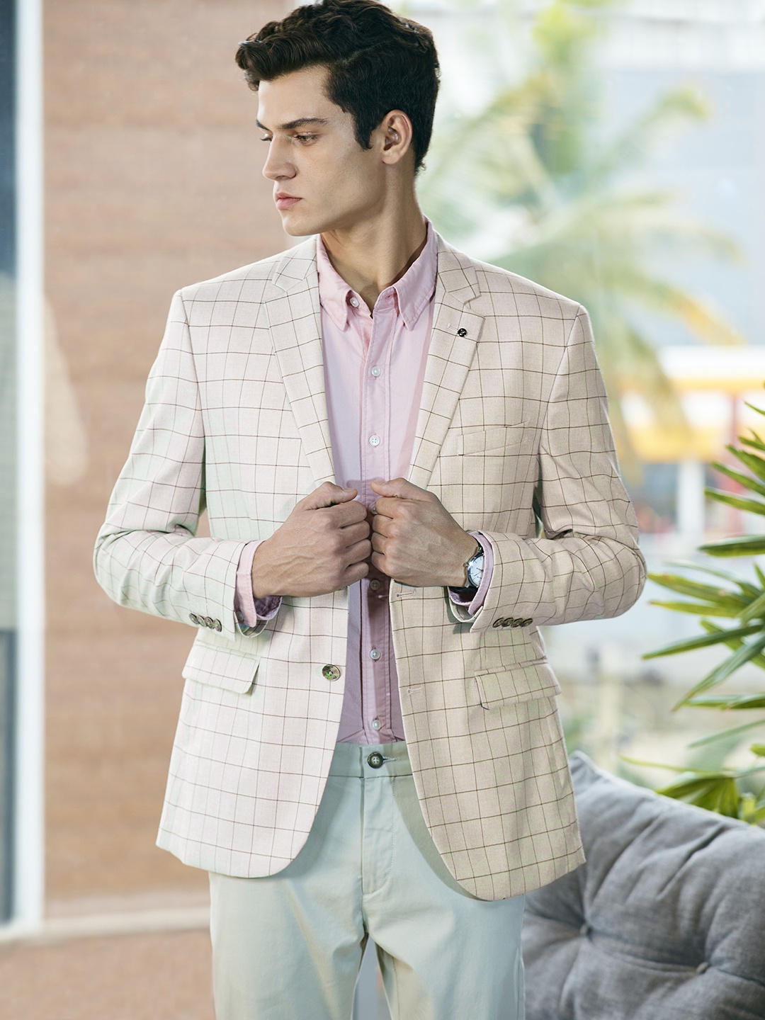 

Van Heusen Men Beige & Black Checked Slim Fit Single-Breasted Formal Blazer