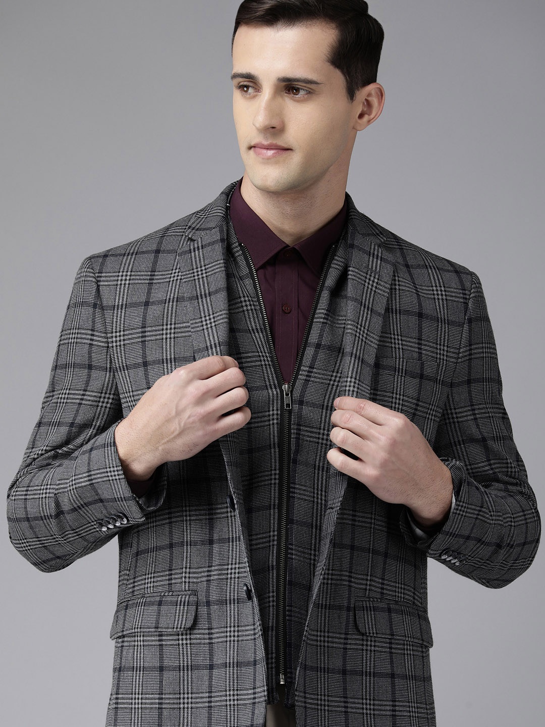 

Van Heusen Men Grey & Black Checked Slim Fit Single-Breasted Formal Blazer