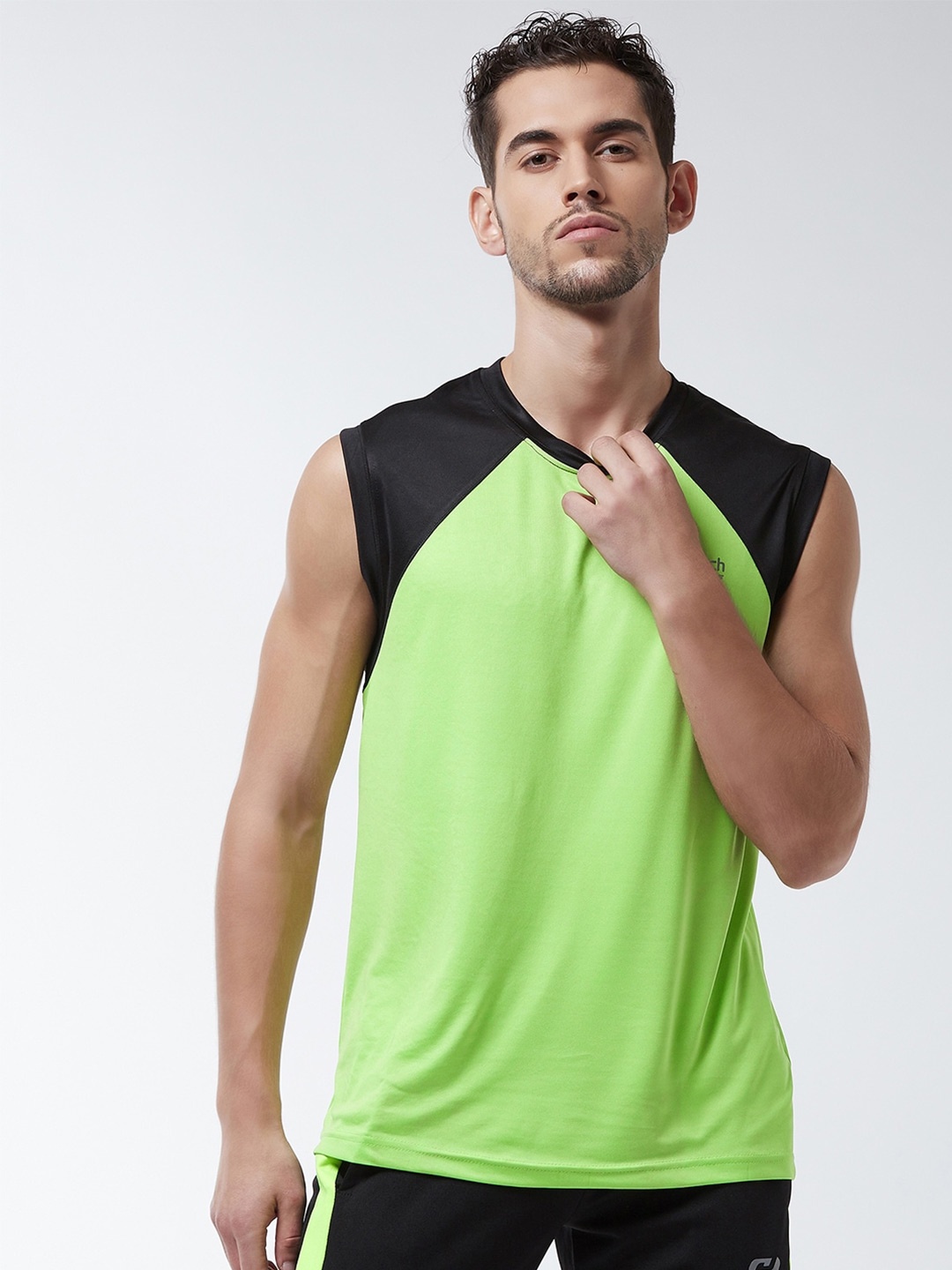 

Masch Sports Men Lime Green & Black Colourblocked Sports T-shirt