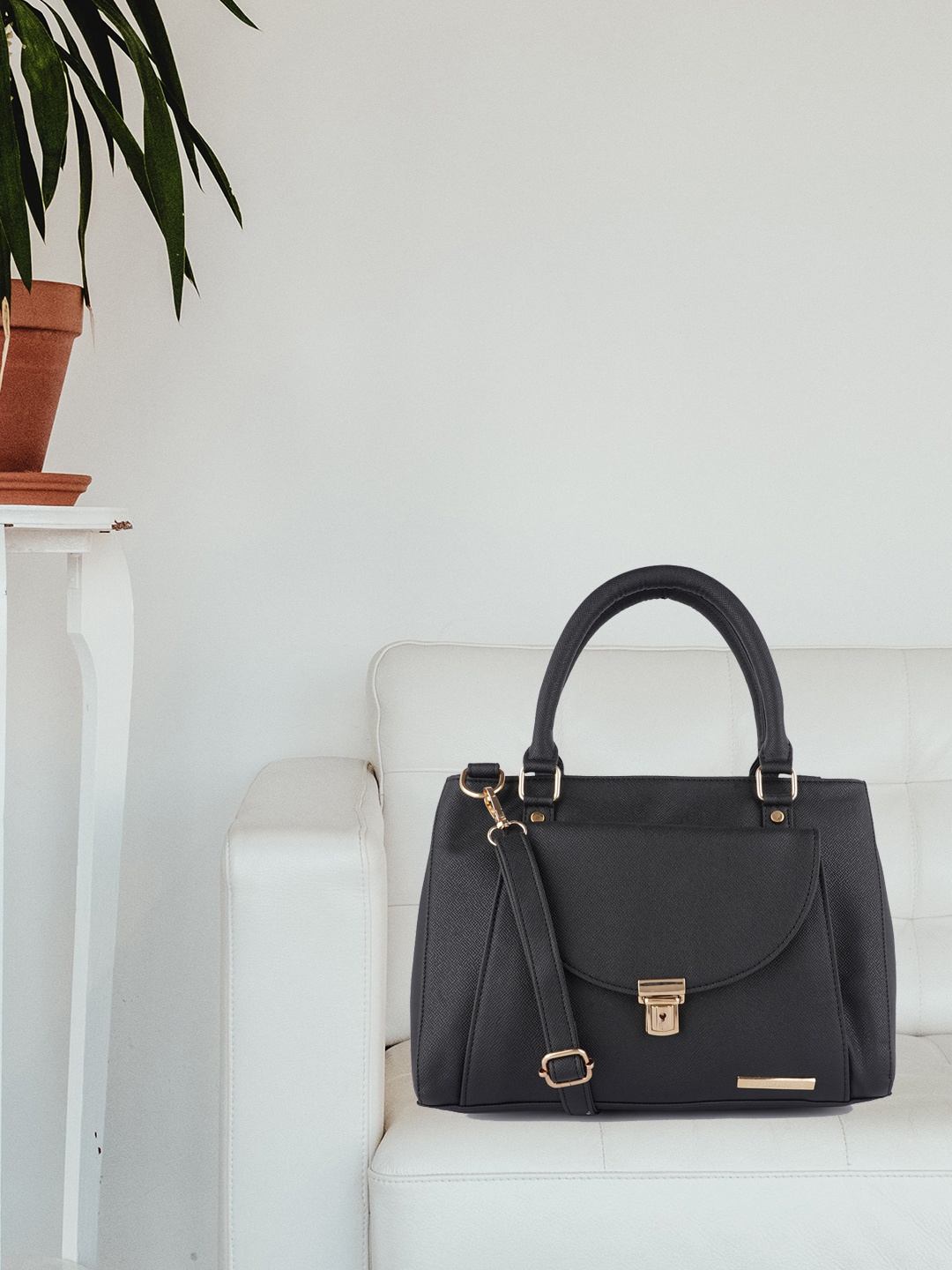 

Lapis O Lupo Black Structured Satchel Bag