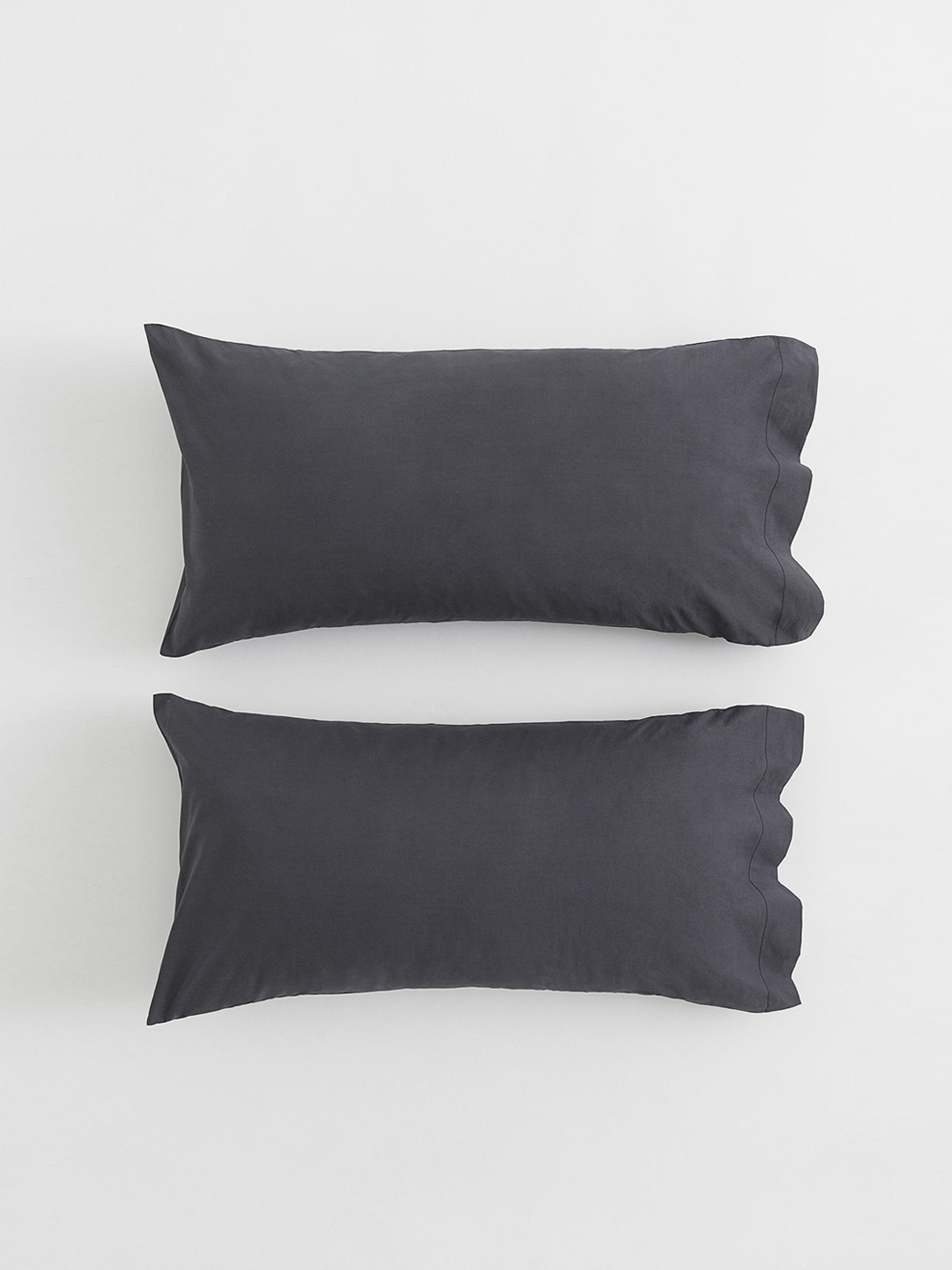 

H&M Grey 2-Pack Cotton Percale Pillowcases