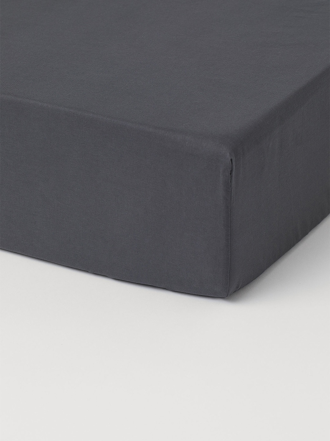 

H&M Charcoal Grey Fitted Cotton Sheet