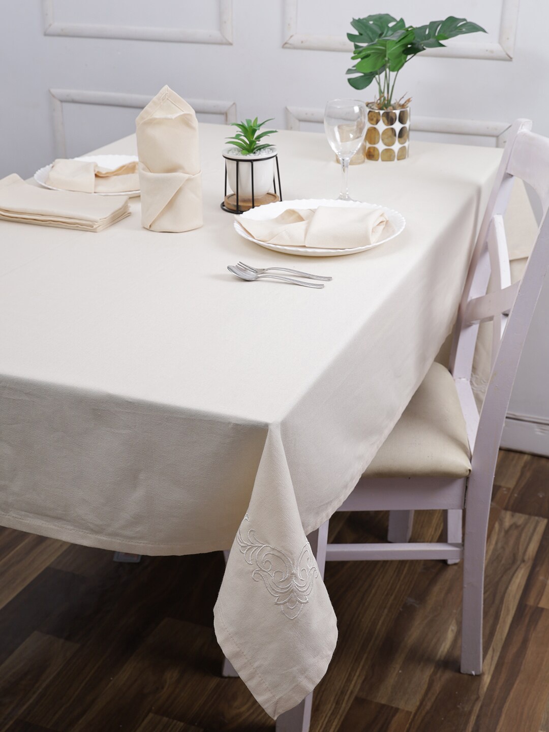 

Soumya Set Of 7 Pure Cotton Table Cover Set, Off white