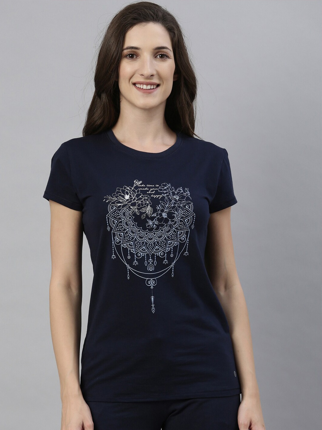 

Enamor Women Navy Blue Graphic Printed Slim Fit Cotton T-shirt