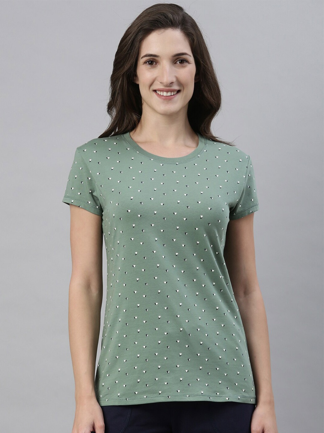 

Enamor Essentials Printed Slim Fit Stretchable Cotton Tee, Green