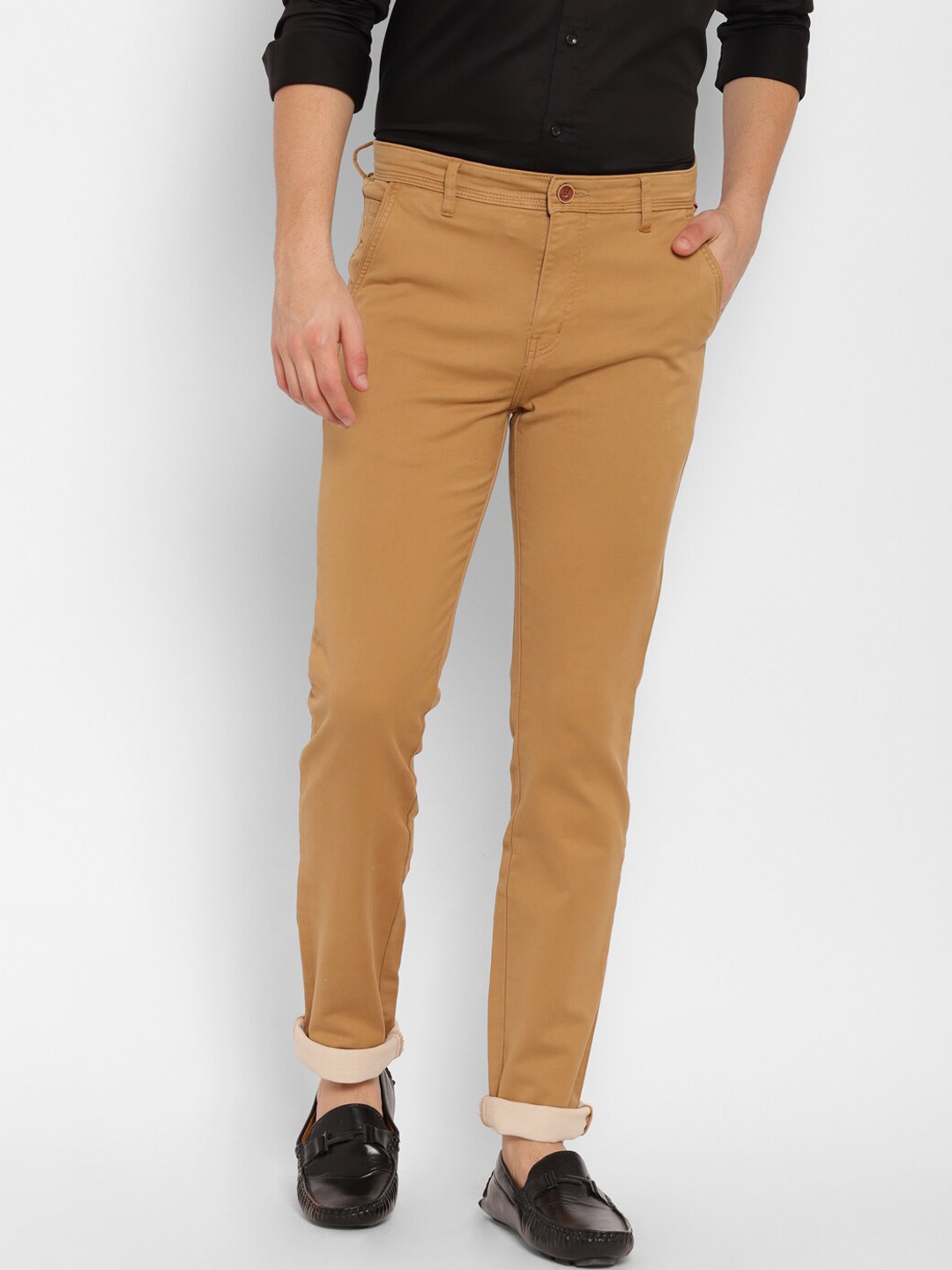 

TNG Men Khaki Cotton Solid Slim-Fit Trousers