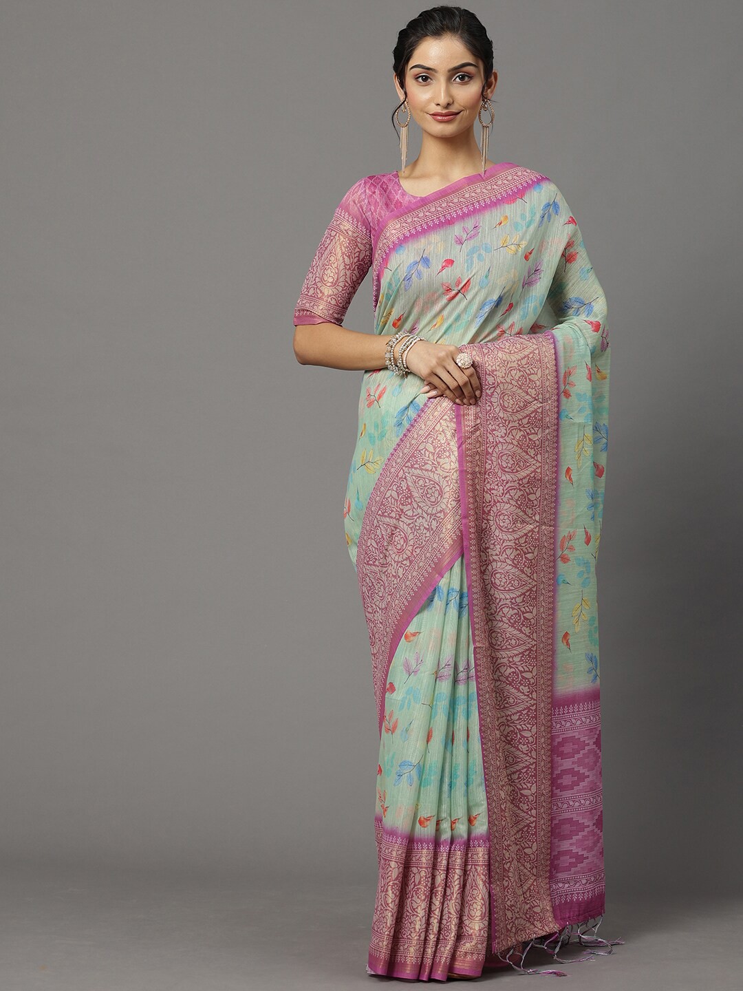 

Mitera Sea Green & Purple Floral Silk Blend Banarasi Saree