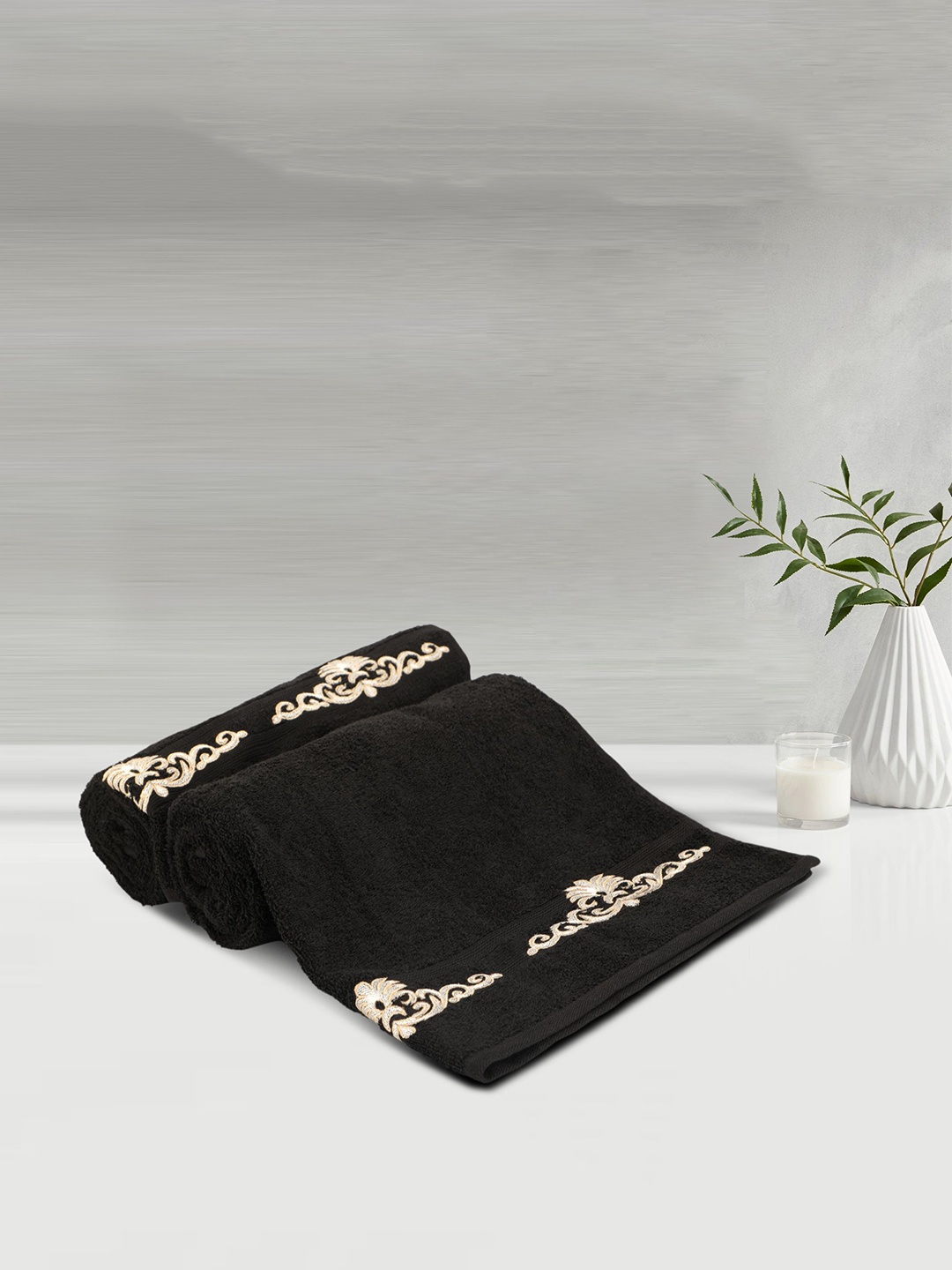 

LUSH & BEYOND Set of 2 Black & Beige Printed 500 GSM Pure Cotton Bath Towels