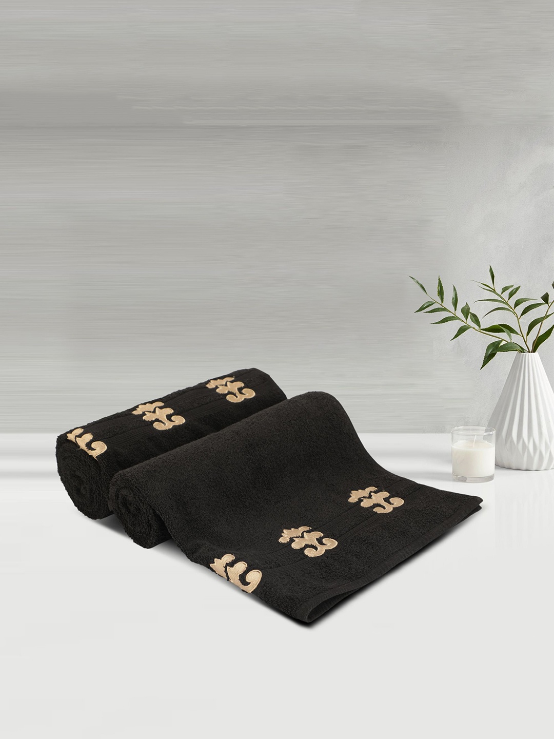

LUSH & BEYOND Set Of 2 Printed Pure Cotton 500GSM Bath Towels, Black