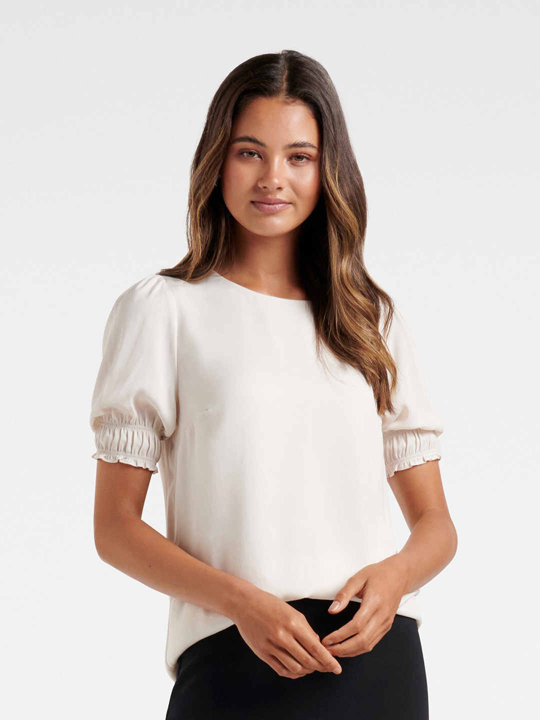 

Forever New Off White Solid Satin Top