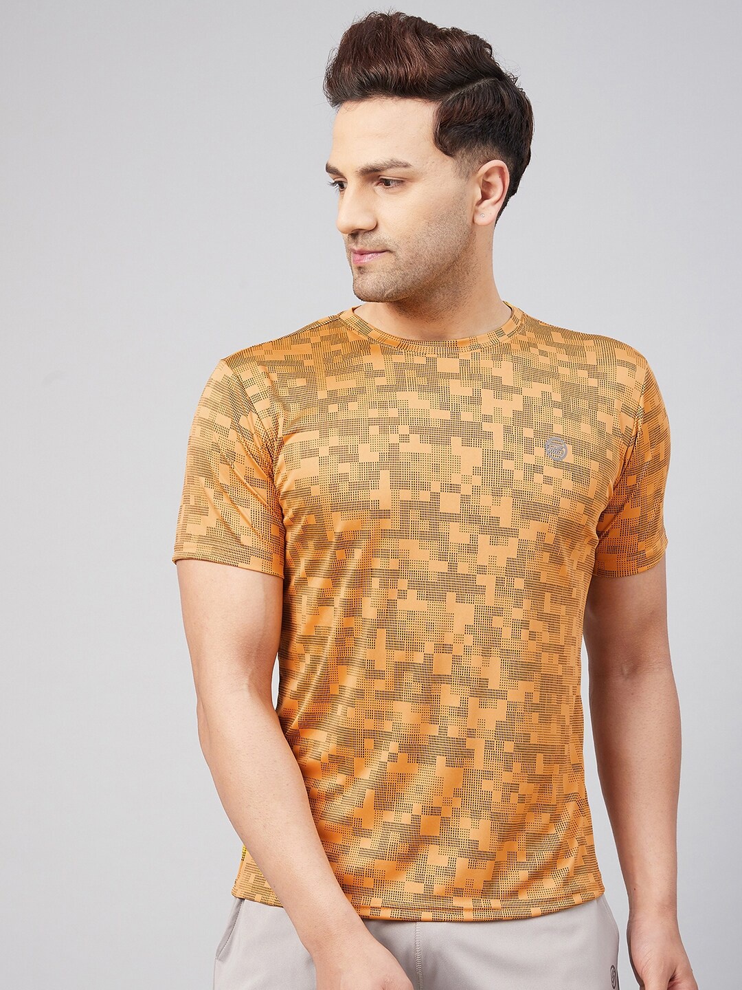

GRITSTONES Men Yellow Printed Training or Gym Rapid Dry T-shirt