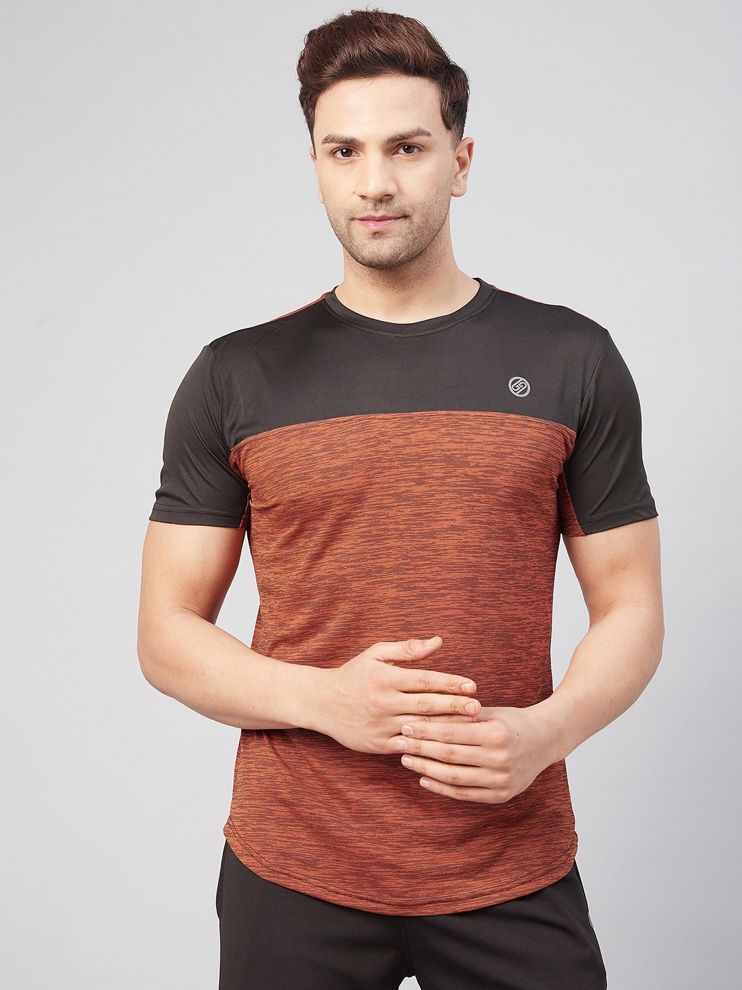 

GRITSTONES Men Black & Rust Rapid Dry T-shirt