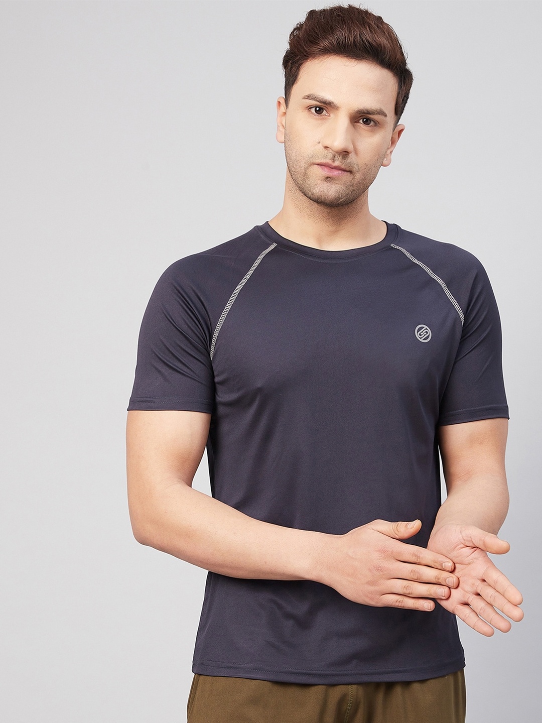 

GRITSTONES Men Navy Blue Solid Dry Fit Training or Gym T-shirt