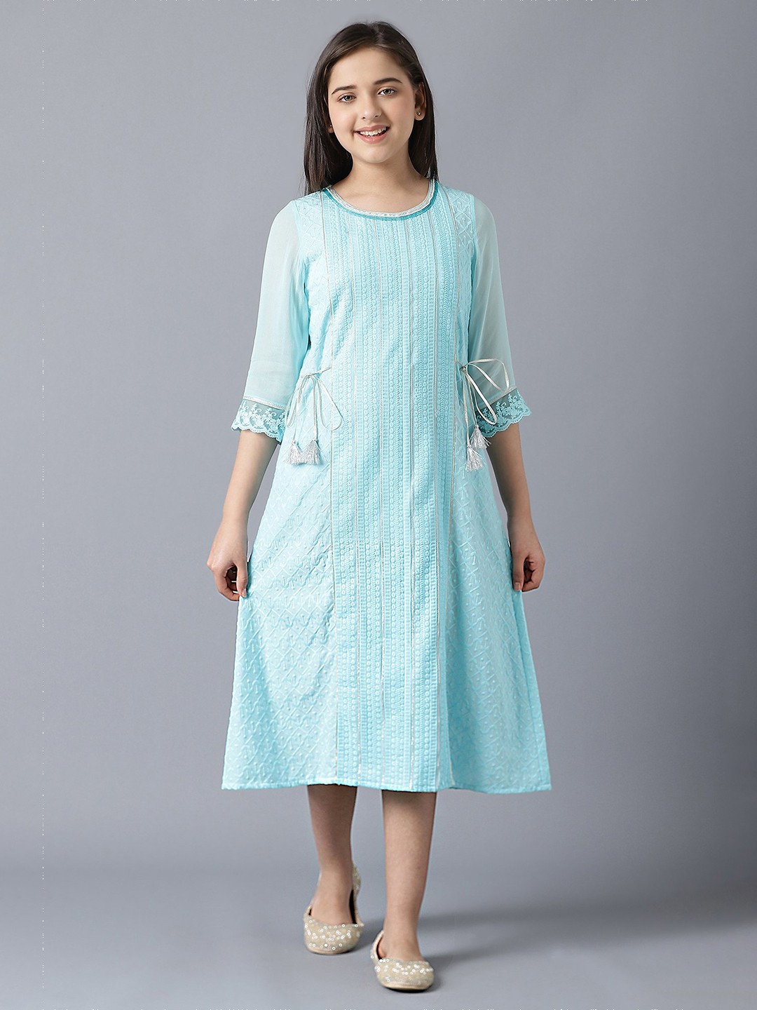 

AURELIA Women Blue Ethnic Motifs Embroidered Ethnic A-Line Midi Dress