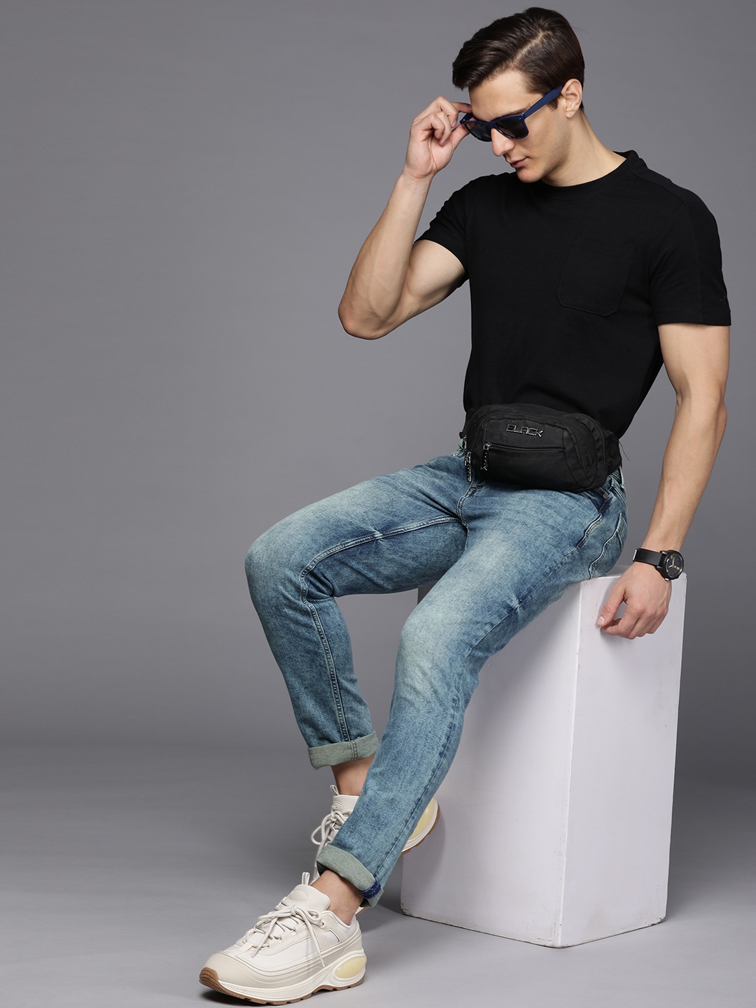 

Ducati Men Blue Heavy Fade Stretchable Jeans