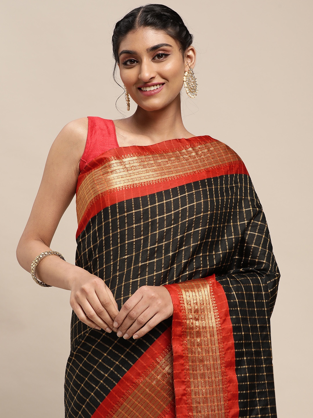

VASTRANAND Black & Golden Checked Zari Pure Silk Gadwal Saree