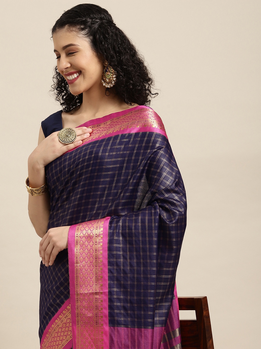 

VASTRANAND Navy Blue Checked Zari Pure Silk Gadwal Saree