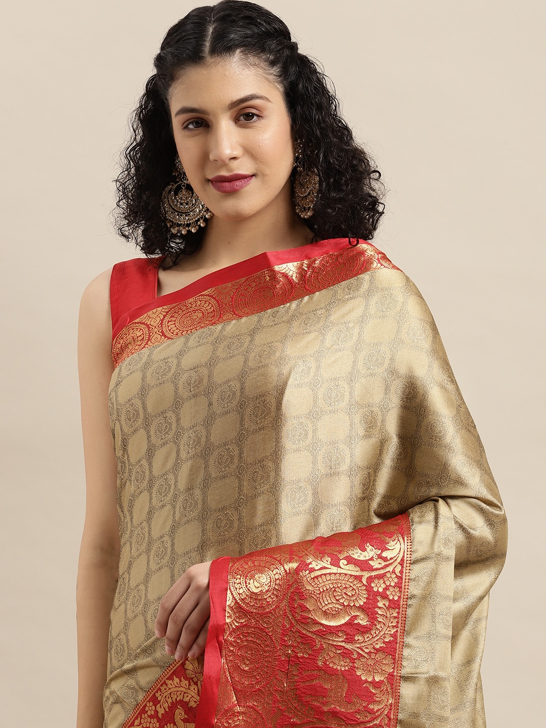 

VASTRANAND Beige & Golden Woven Design Banarasi Saree