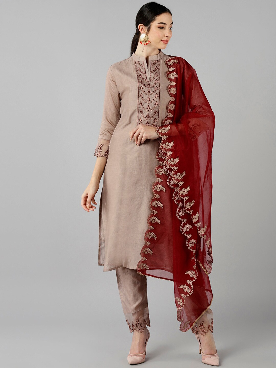 

AHIKA Women Nude & Maroon Embroidered Kurti with Trousers & With Dupatta