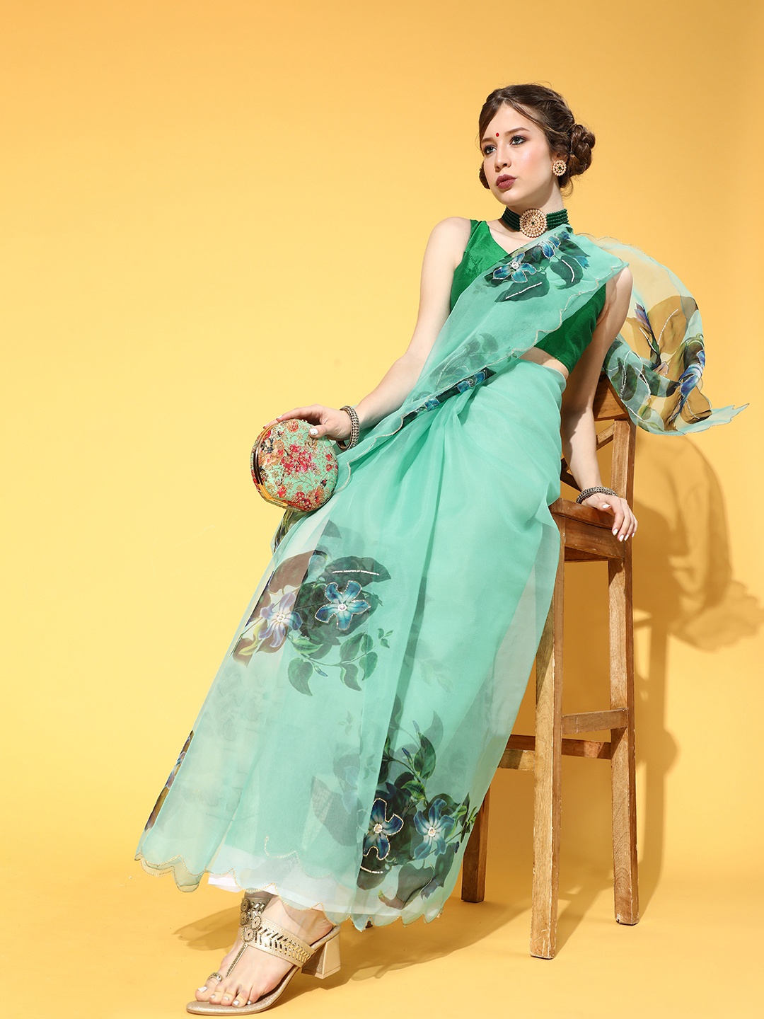 

Mitera Floral Saree with Solid Border, Green