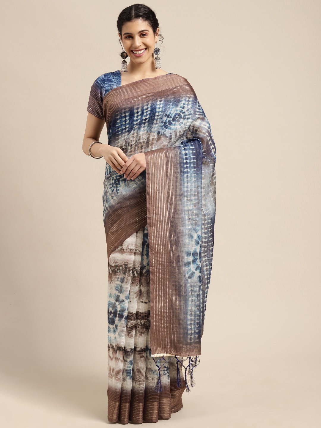 

SWAGG INDIA Blue & White Tie and Dye Shibori Print Art Silk Saree