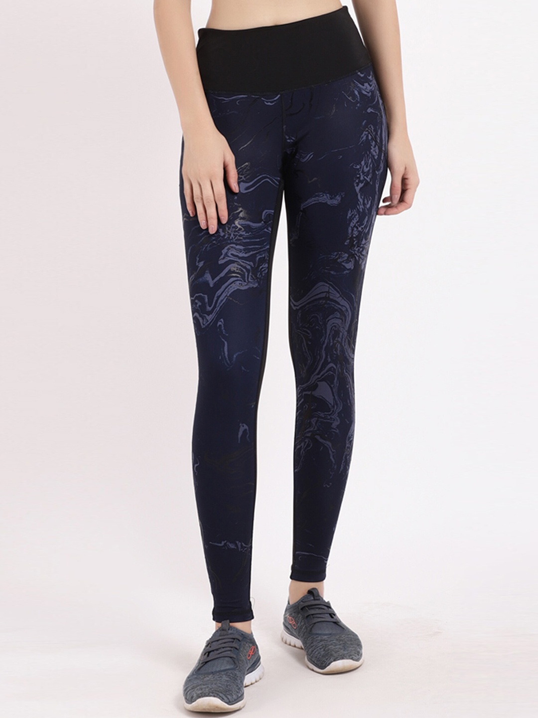 

STUDIOACTIV Women Blue Printed Stunner Bolt Tights