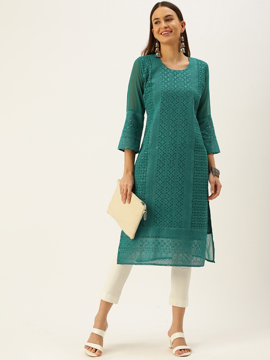 

SWAGG INDIA Women Green Ethnic Motifs Embroidered Bell Sleeves Chikankari Straight Kurta