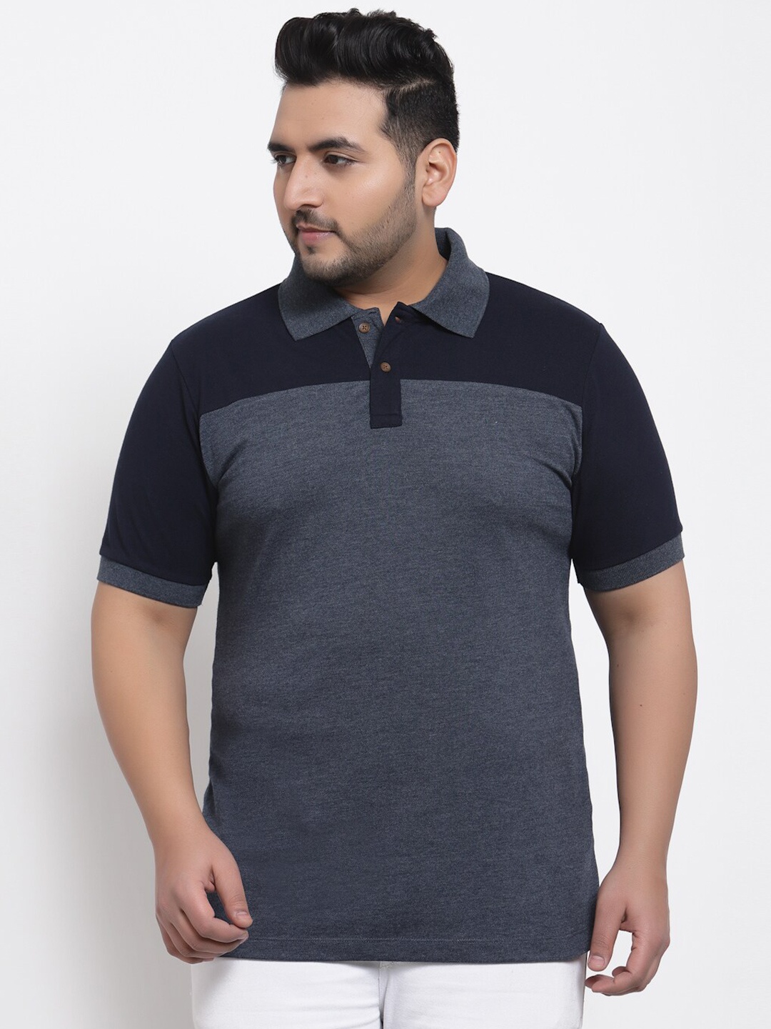 

Kalt Plus Men Blue Colourblocked Polo Collar Pockets T-shirt