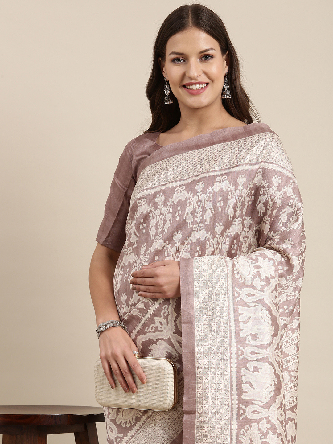 

Mitera Mauve Pink & Off White Abstract Print Bhagalpuri Art Silk Ikat Saree